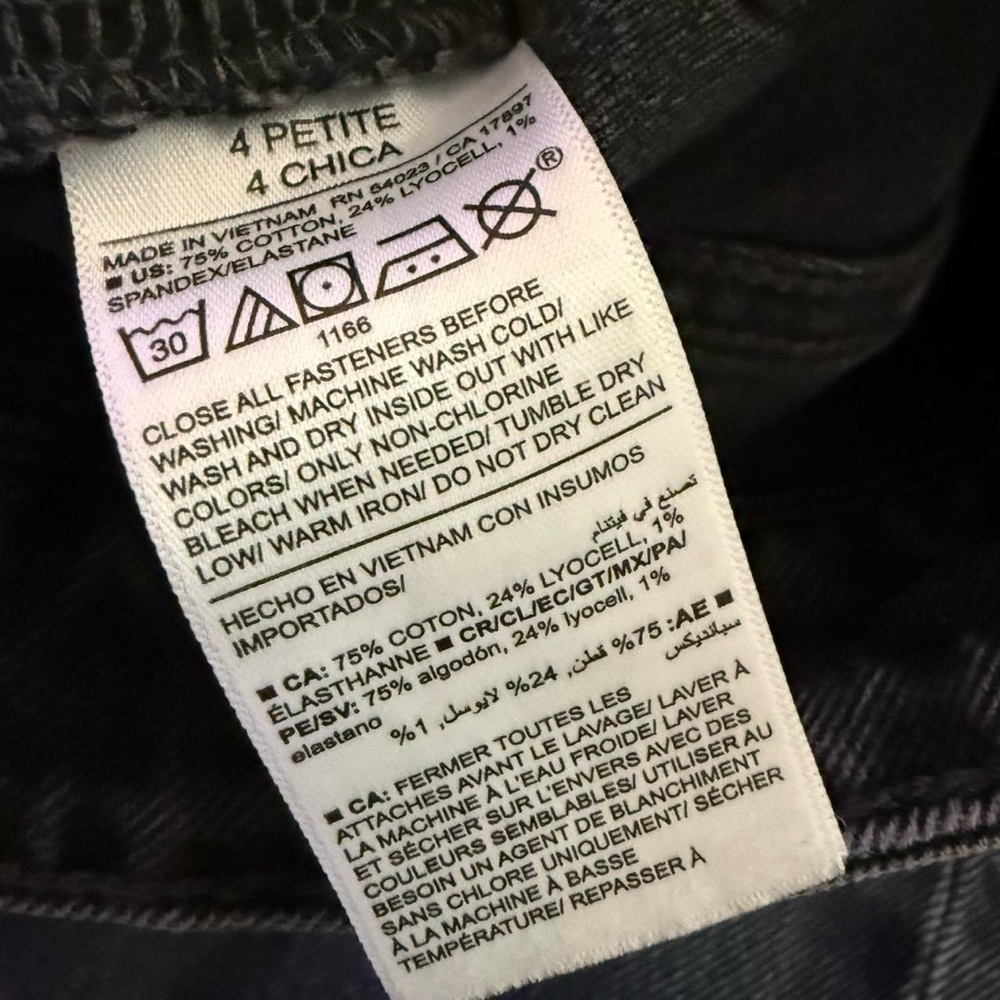 Old Navy Black Extra High-Rise Sky Hi Wide Leg Jeans Womens Size 4 Petite - Picture 4 of 4